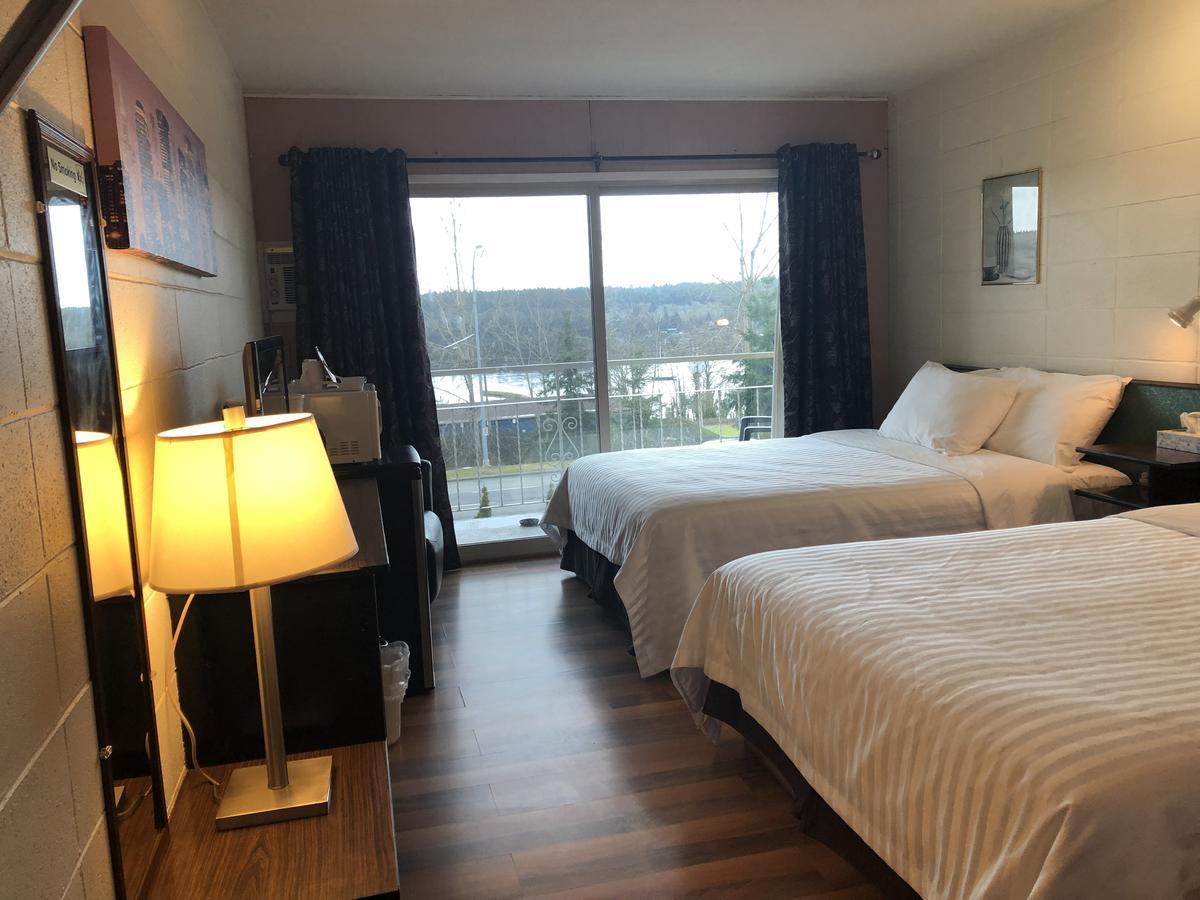ليديسميث Holiday House Motel المظهر الخارجي الصورة