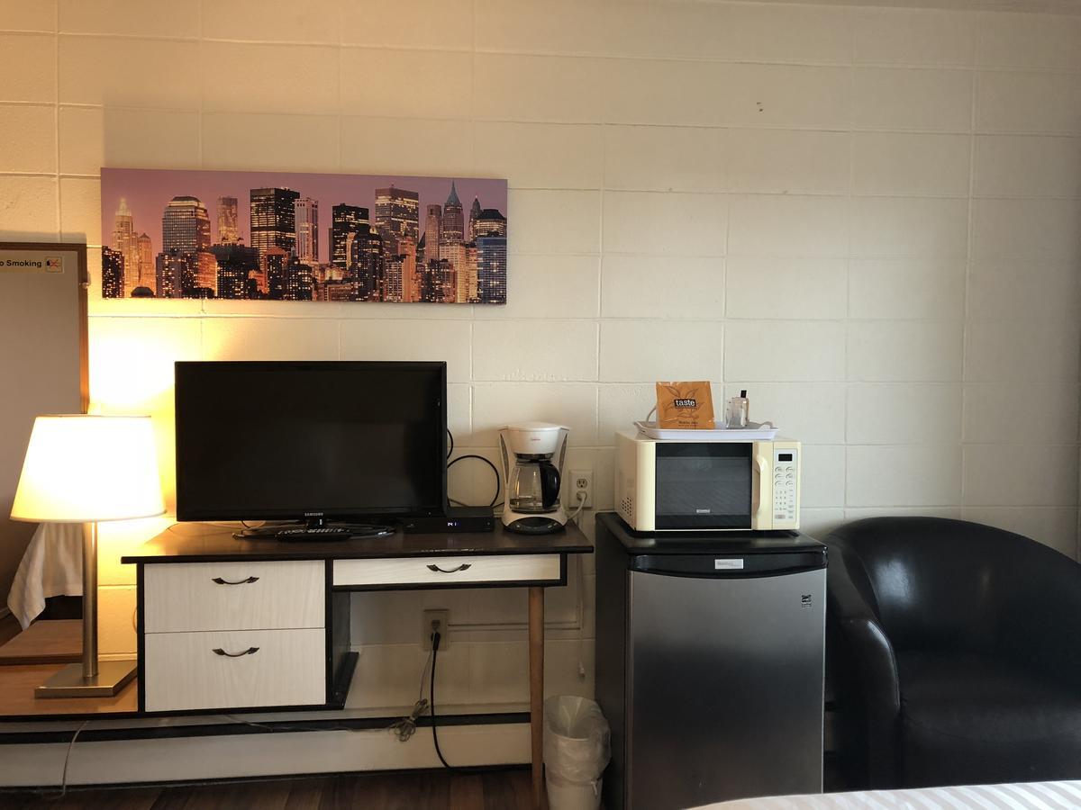 ليديسميث Holiday House Motel المظهر الخارجي الصورة
