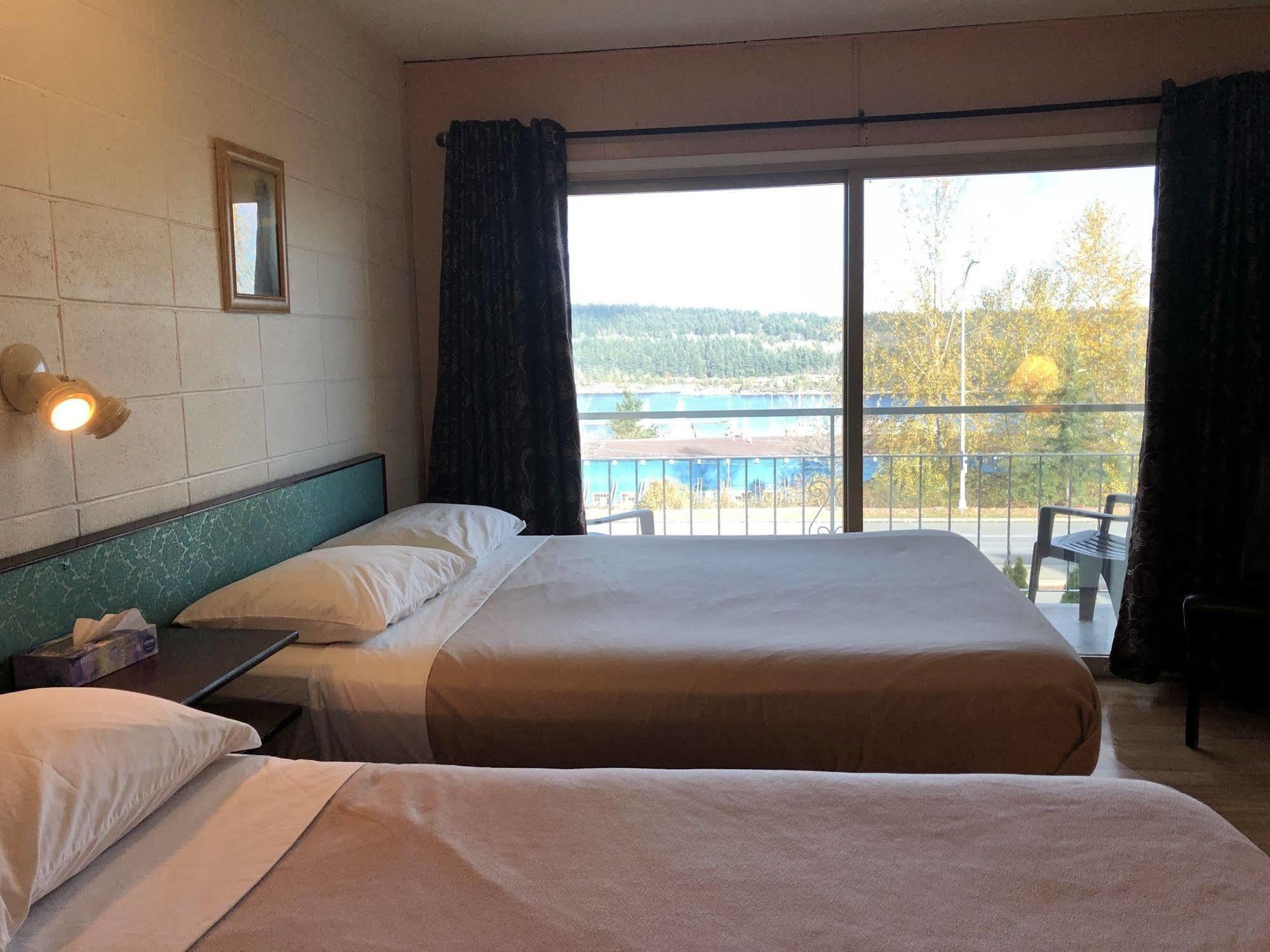 ليديسميث Holiday House Motel المظهر الخارجي الصورة