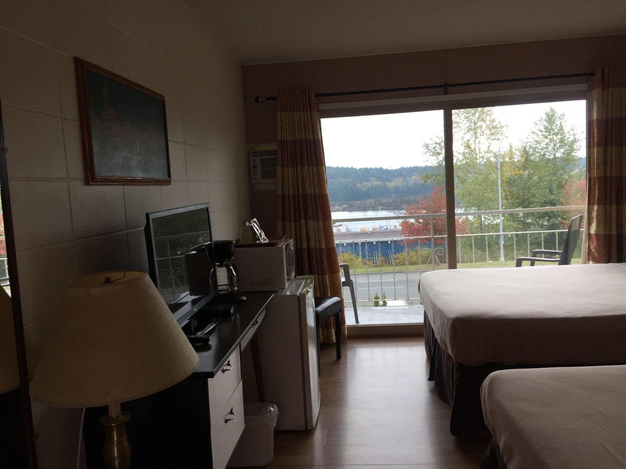 ليديسميث Holiday House Motel المظهر الخارجي الصورة